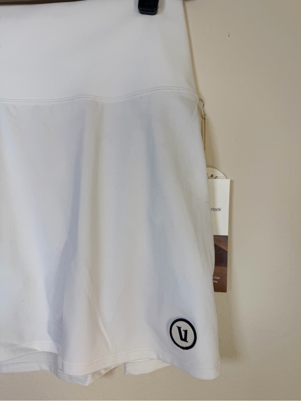 NWT Vuori Volley Skirt White XL Performance Tennis Golf Skort VW3005 - Picture 7 of 9